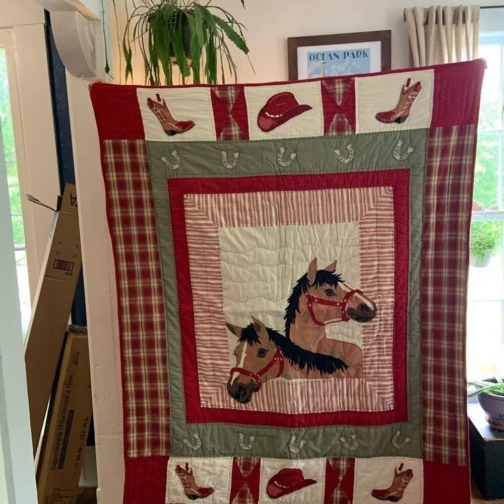 Vintage Longaberger Homestead rare horse quilt!